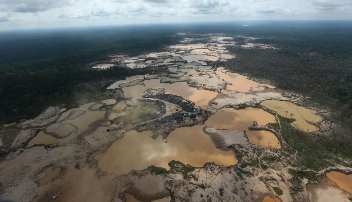 Crecimiento de minería aluvial representa una amenaza para ríos tropicales en 49 países