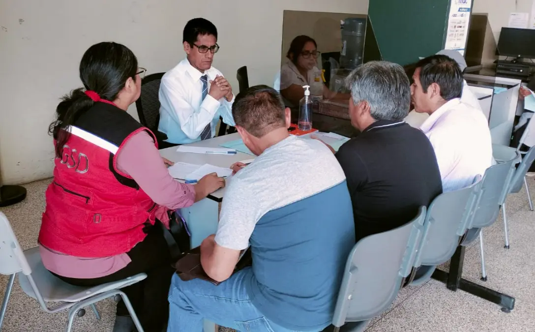 Mesa de Diálogo de Llata: Avanza proceso de saneamiento físico legal de proyectos educativos