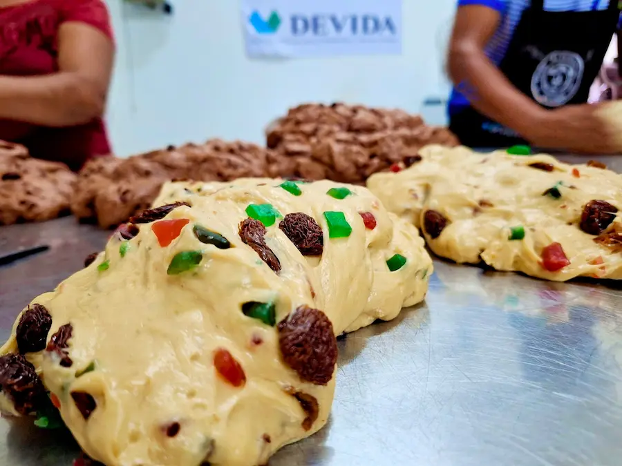 Adela Reyes, socia de la asociación, manifestó que con este producto buscan mejorar la calidad de vida de sus socias.