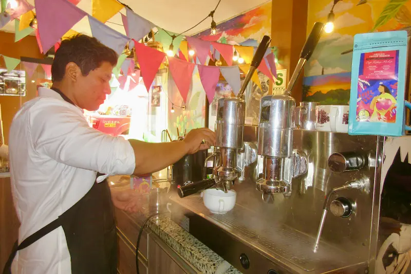 Café Valdez: La primera cafetería de Tingo María