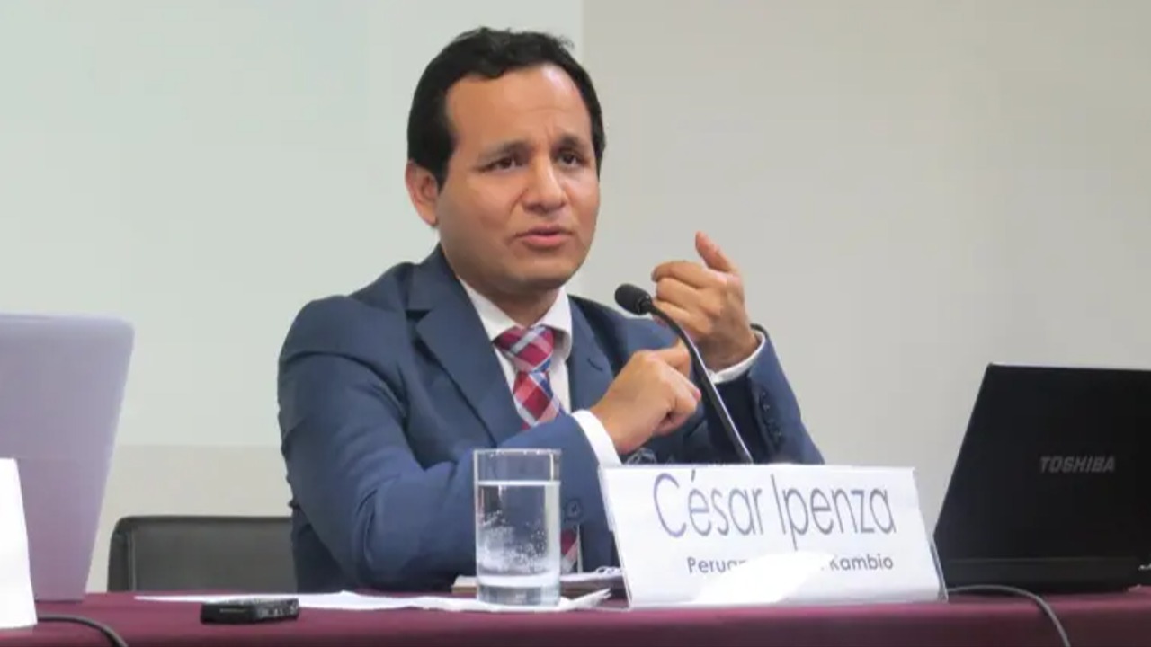 César Ipenza, abogado especializado en material ambiental (foto: Fundación Carolina).