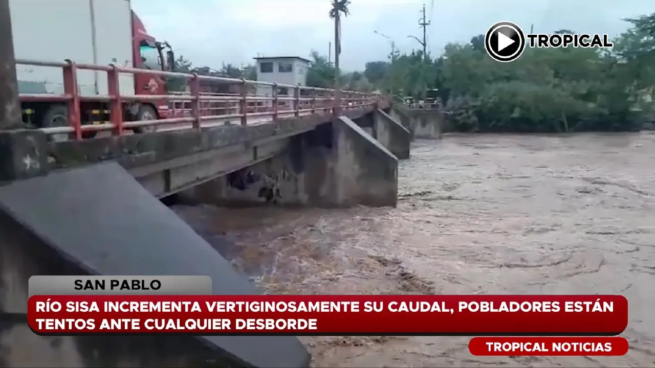 Como consecuencias de las lluvias constantes y fuertes, el caudal del río Sisa, en El Dorado, se incrementó (captura: Radio Tropical).