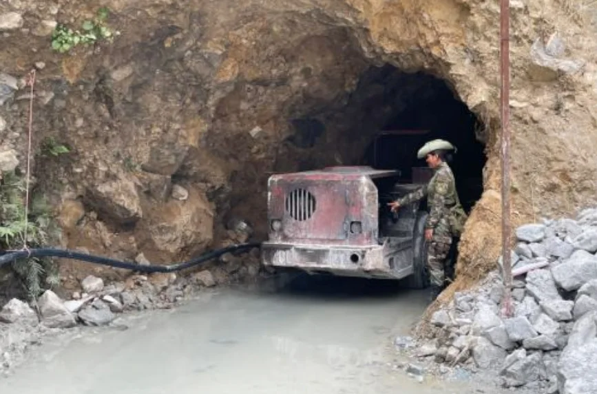 Crean comisión para monitorear formalización minera y erradicación de minería ilegal