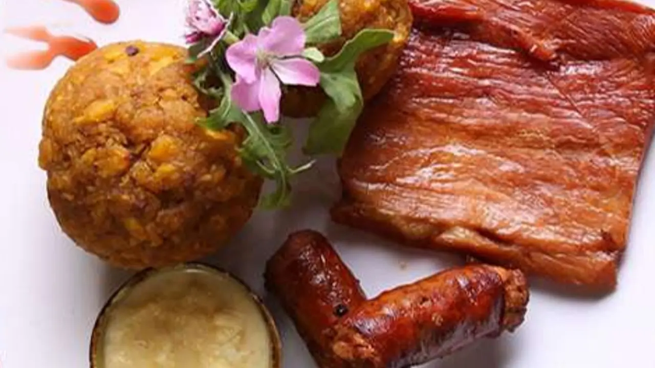 Un plato típico regional que se puede disfrutar también en Shapaja es el tacacho con cecina (foto: La Charapita).