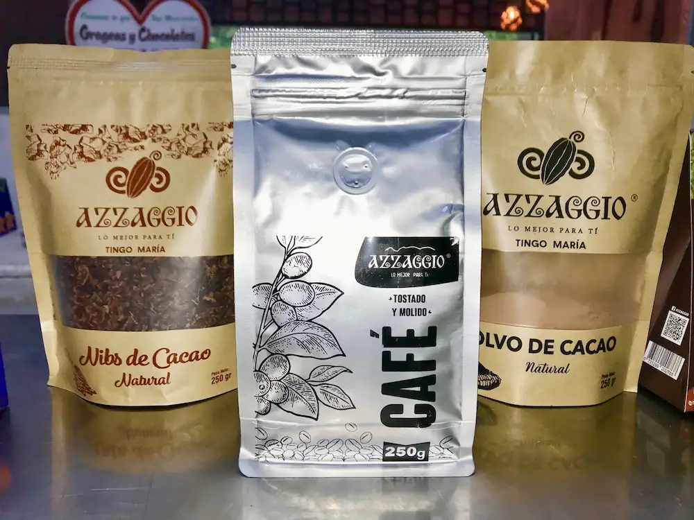 Azzaggio trabaja con cacao y café producidos en la ciudad de Tingo María, en Huánuco. 