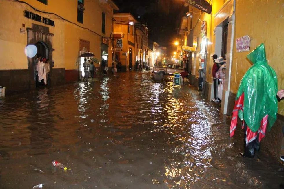 Ante esta alerta de lluvias existen 393 distritos en riesgo de verse afectados por deslizamientos o huaicos. Ayacucho, con 45, presenta la mayor cantidad de jurisdicciones en riesgo muy alto. (Foto: Correo).