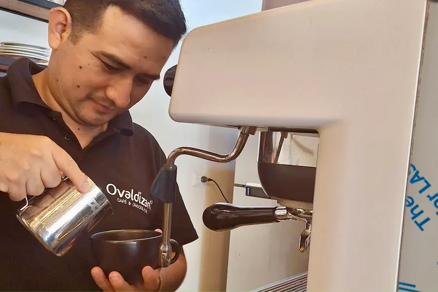 Desde el 2014, Ovaldizan vende sus productos elaborados de café y cacao.