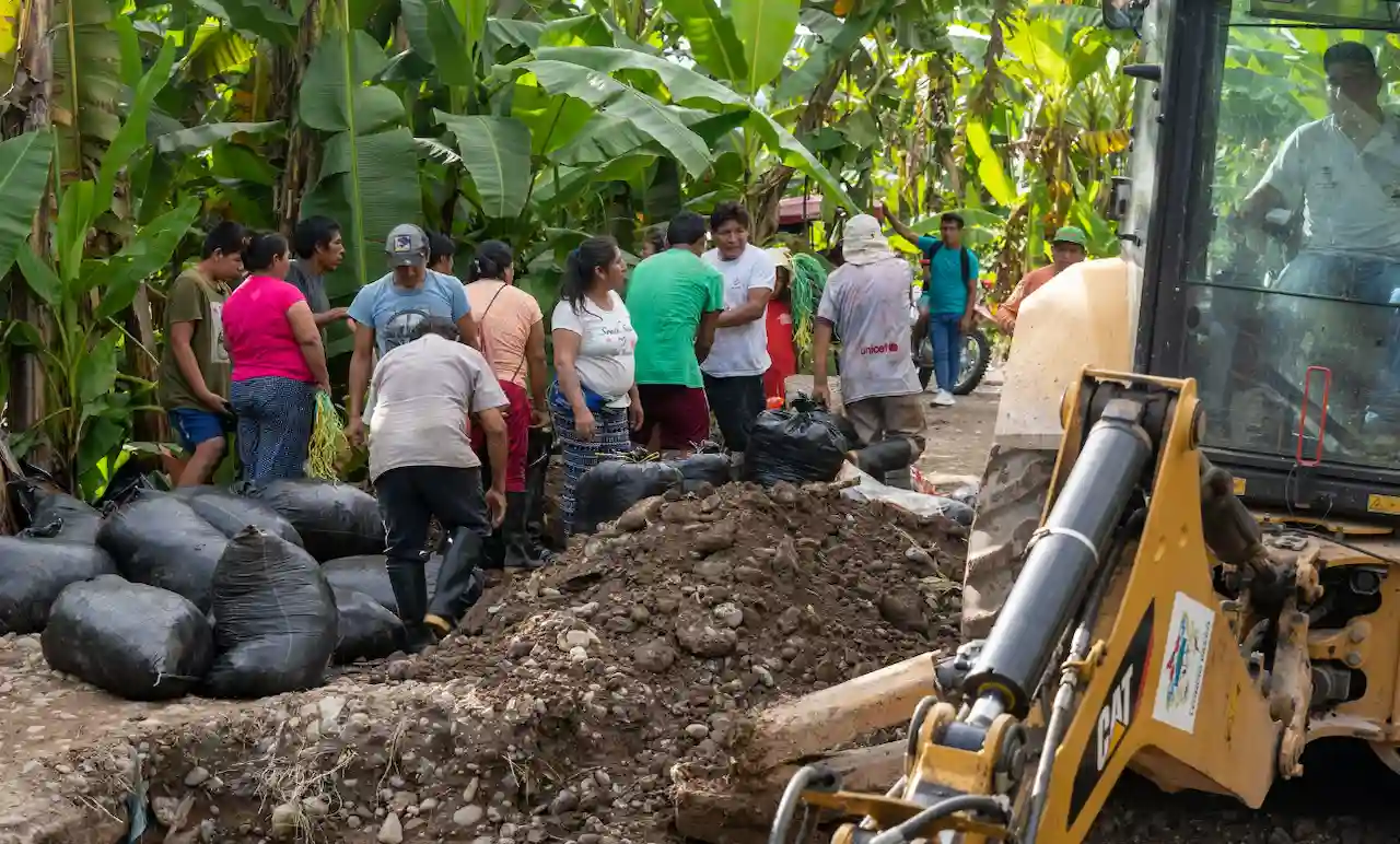 Resultaron 155 metros de canales de riego afectados (150 en Marañón y 5 en Dos de Mayo) y 22 metros de canales de riego destruidos tras intensas lluvias. 