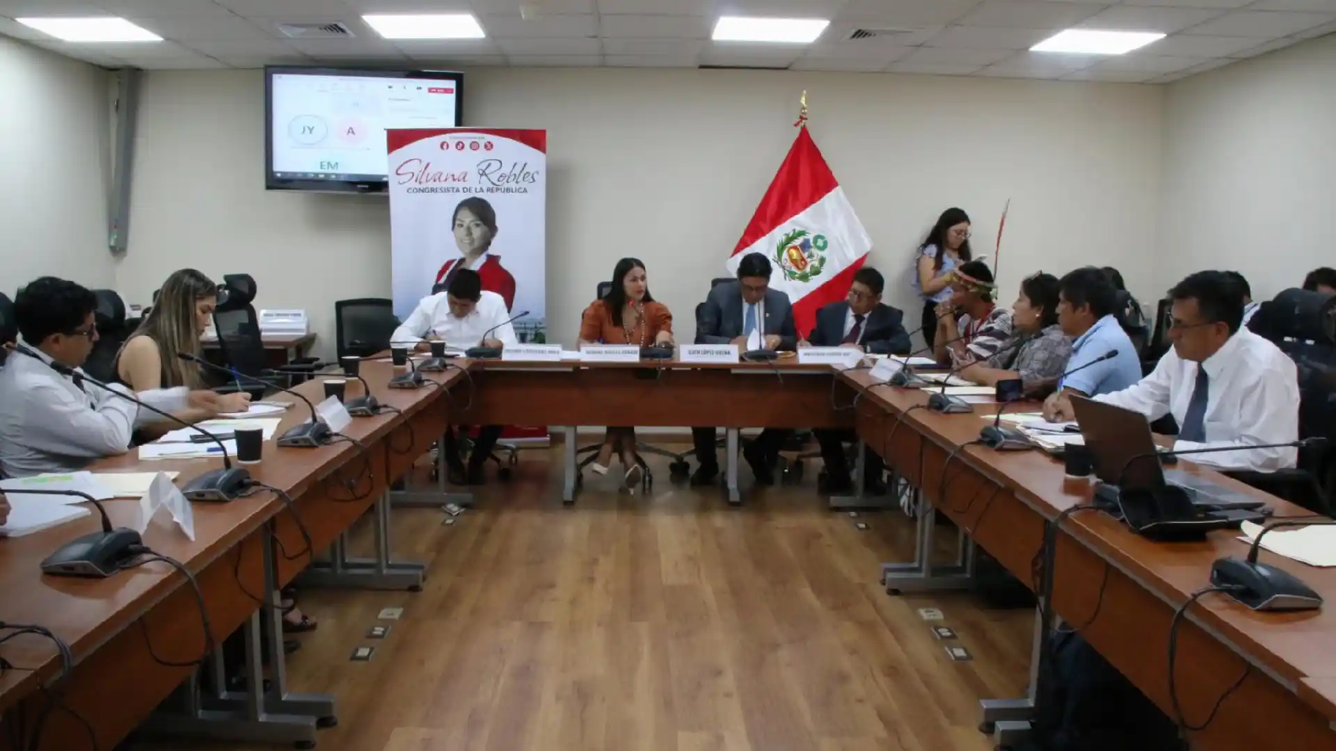 Congresistas por Junín respaldaron el pedido de archivar los proyectos de ley que buscan crear los distritos de Río Ene y Tambo del Ene. (Foto: CARE).