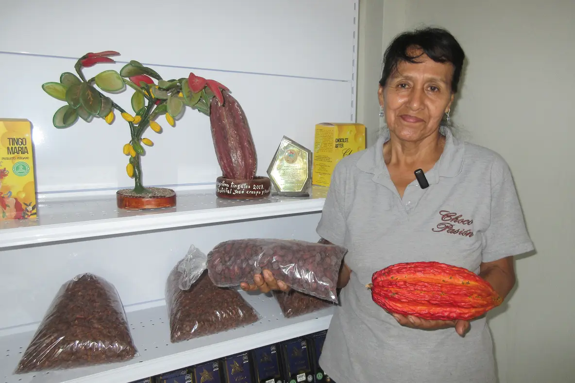 Castro señaló que busca dejar algún aprendizaje a las nuevas socias de la cooperativa. (Foto: Inforegión).