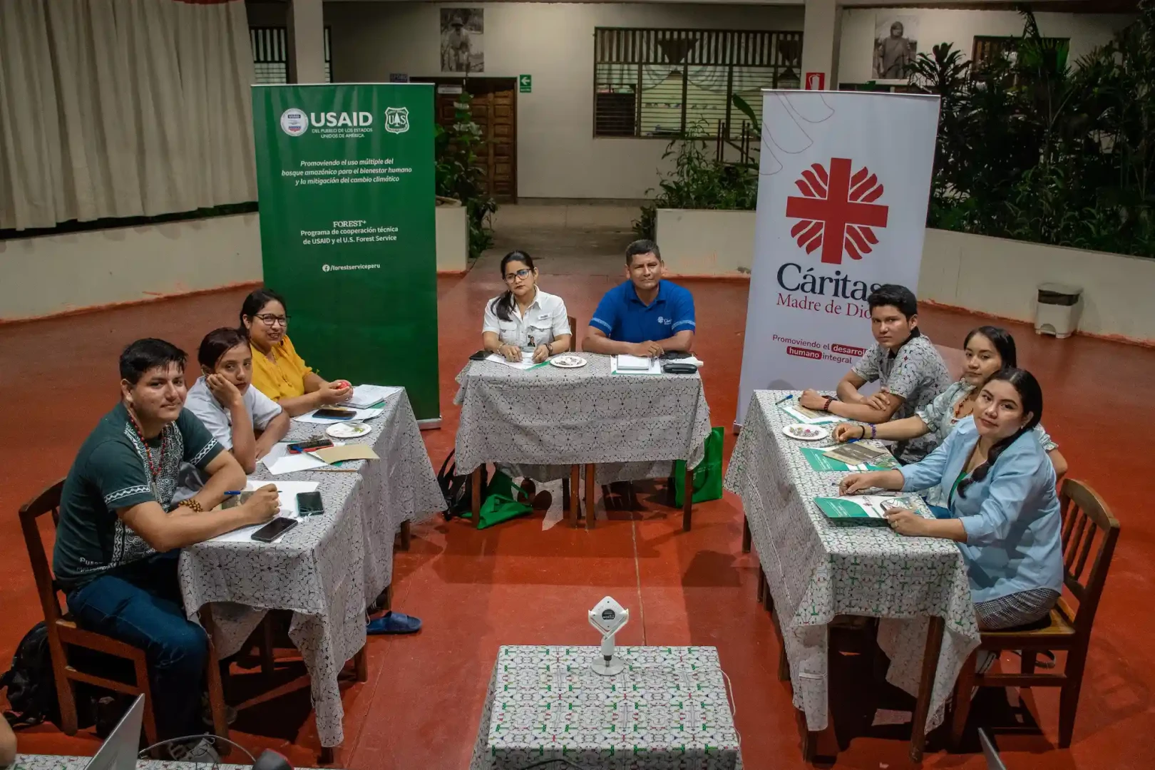 Jóvenes líderes de Madre de Dios seleccionados por el Programa Jóvenes por la Amazonía.