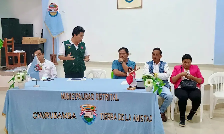 En el encuentro, participaron los alcaldes de los distritos participantes y represetantes del PEAH. (Foto: PEAH).