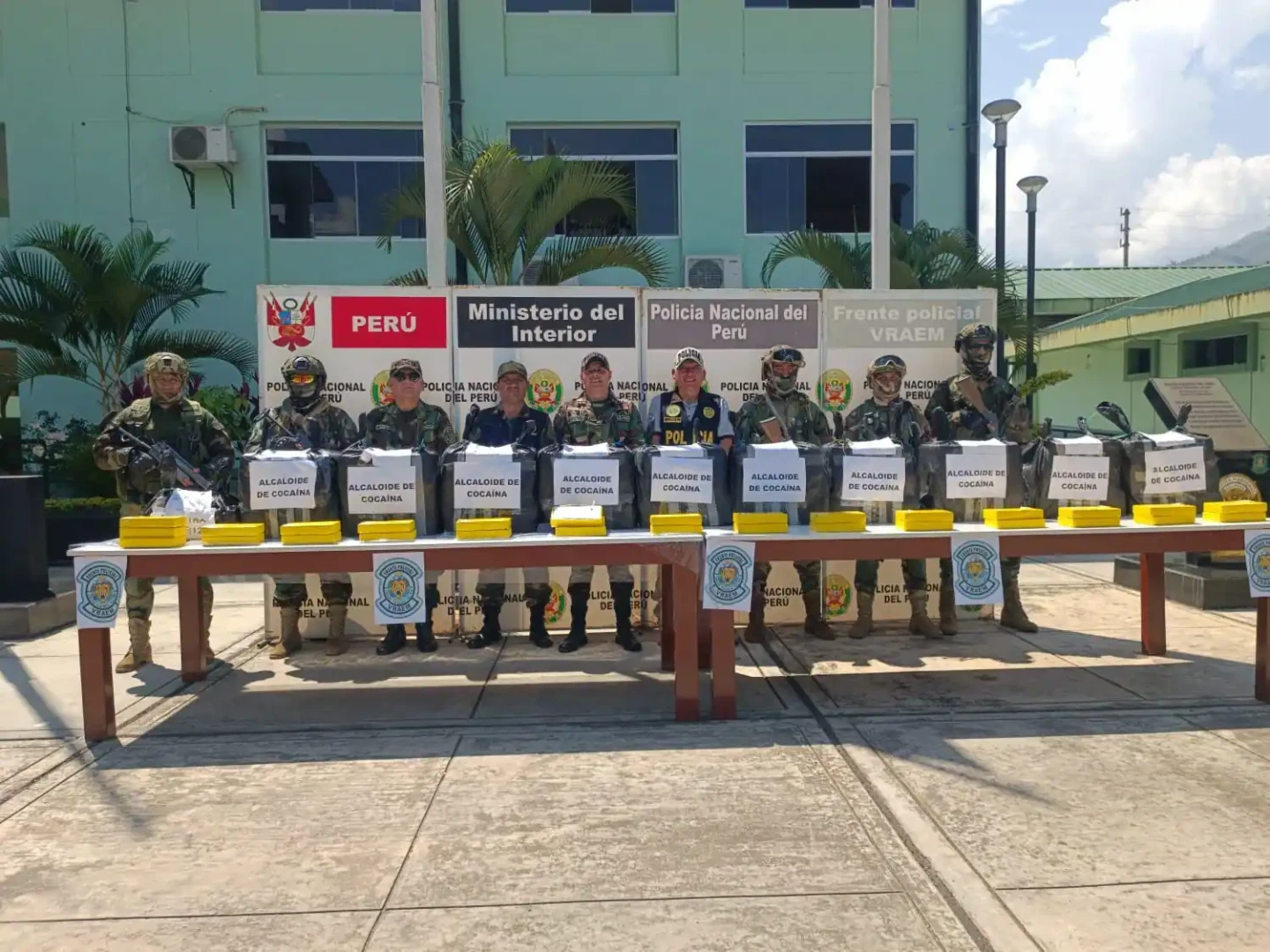 Huancavelica: Hallan más de 300 kilos de cocaína en camioneta