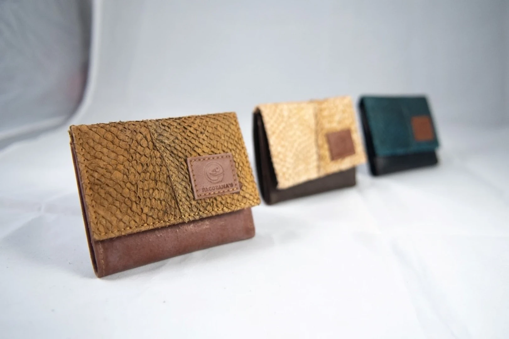 Comunidad Awajún realizó productos de alta calidad como billeteras y carteras a base de la shiringa y piel de peces amazónicos.