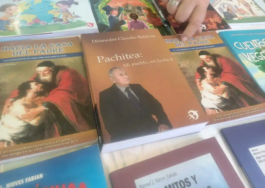 Editor huanuqueño Hevert Laos: “Es necesario que los docentes lean más”