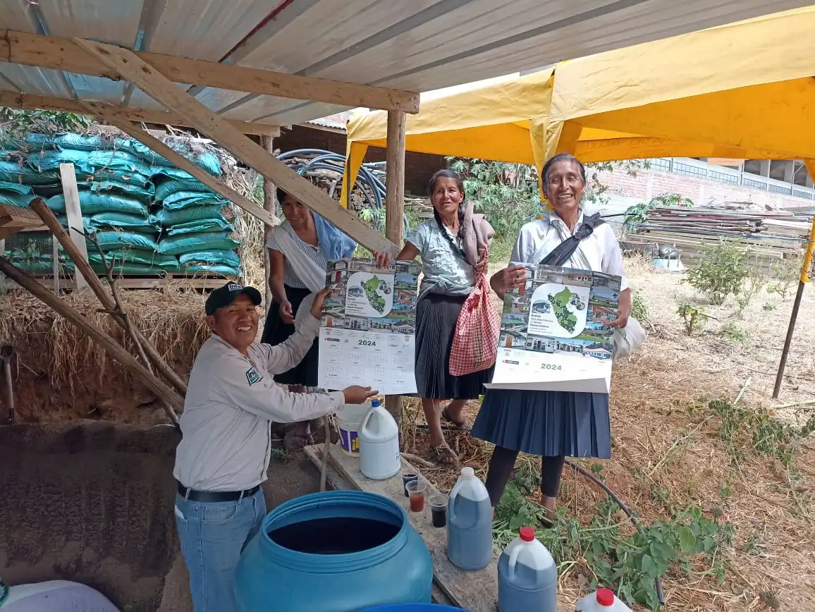 Madres brindan asistencia técnica en el cuidado de suelos agrarios