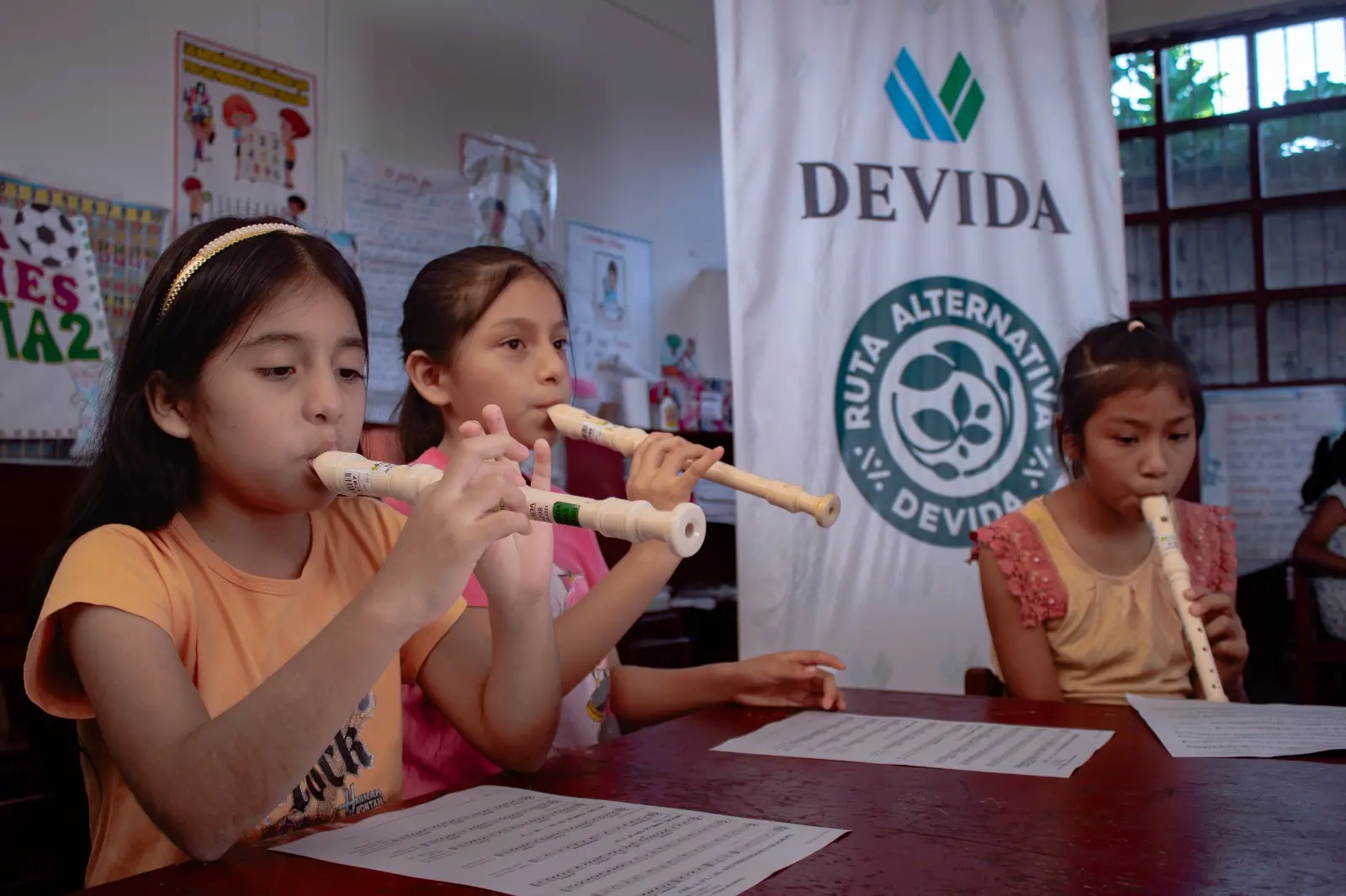 Promueven actividades deportivas y musicales en niños de Tingo María