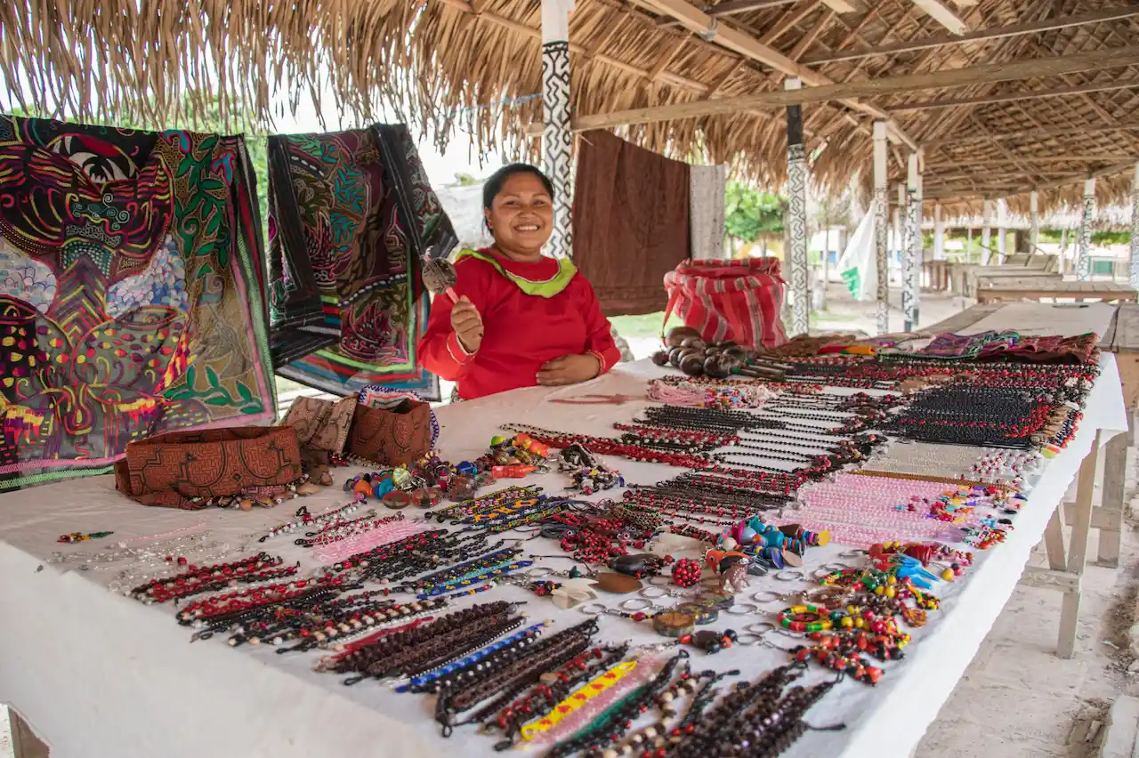 Ucayali: Artesanía impulsa a comunidad nativa San Francisco