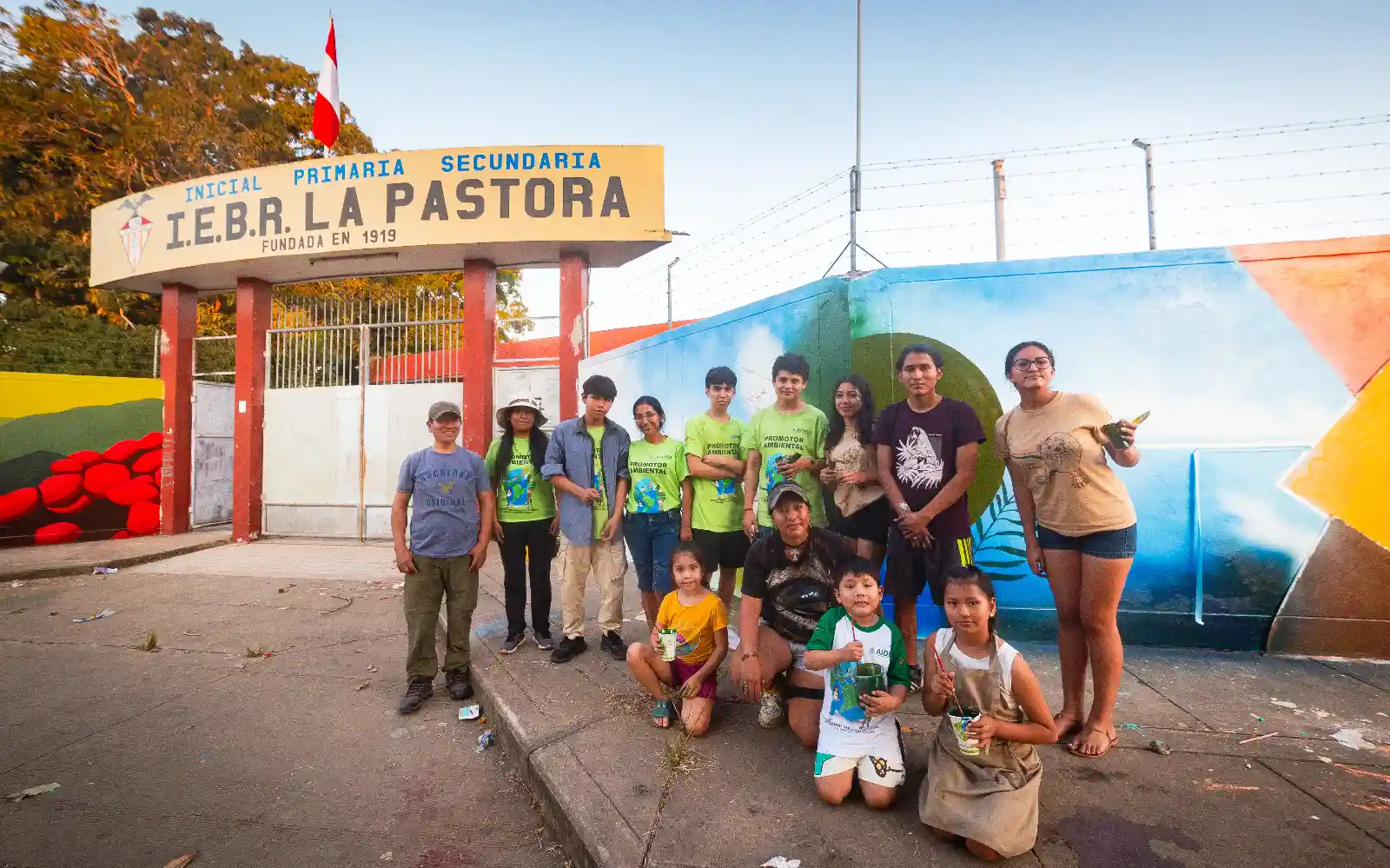 murales: El Festival Biomurales 2024 contó con la participación de 10 alumnos de diferentes colegios, 40 voluntarios y 10 artistas