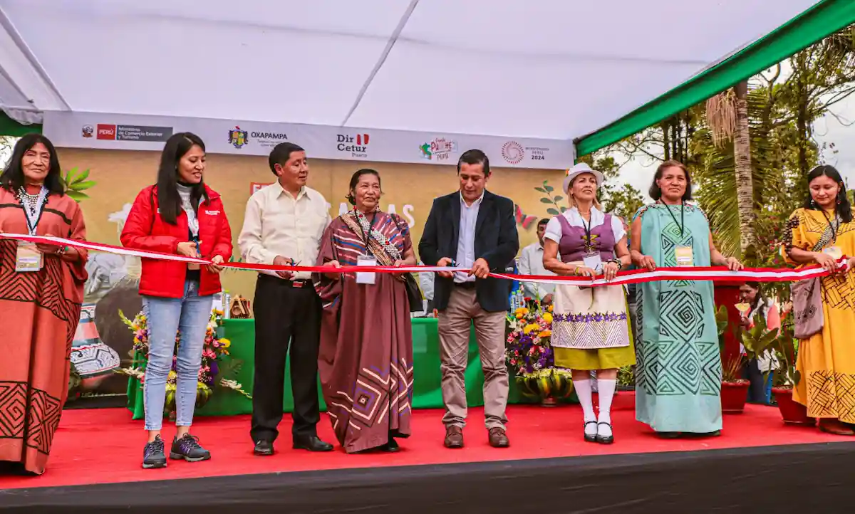 Pasco: Feria expone lo mejor de la artesanía amazónica en Oxapampa
