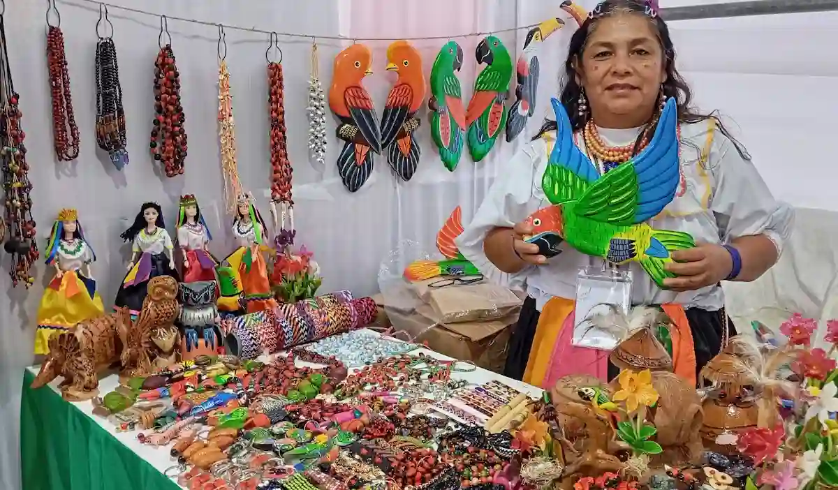 Pasco: Feria expone lo mejor de la artesanía amazónica en Oxapampa
