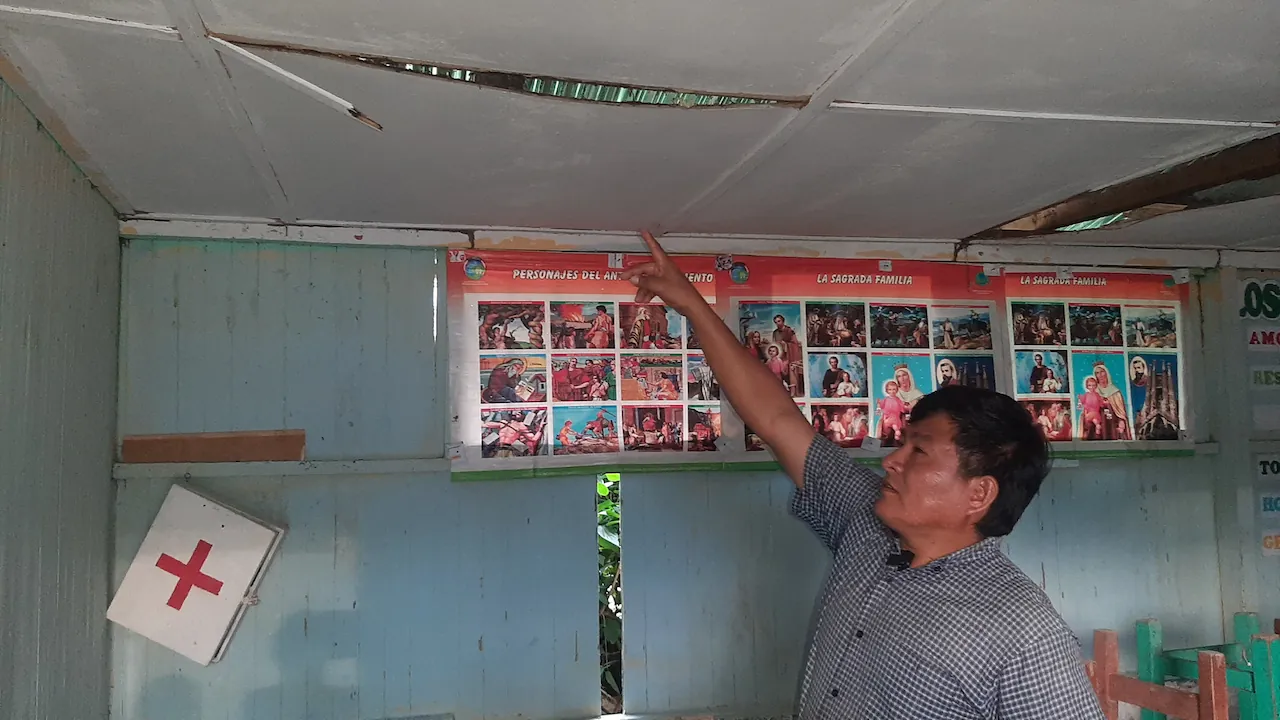 Colegio de centro poblado de Manchuria en riesgo de colapso