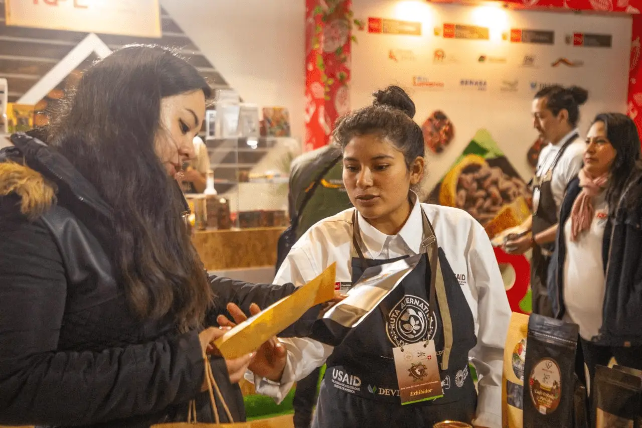 Salón del Cacao y Chocolate 2024: Amazonía mejora su rentabilidad con la producción de cacao