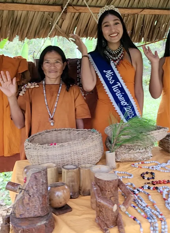 Comunidad nativa de Llaylla apuesta por las artesanías y prendas