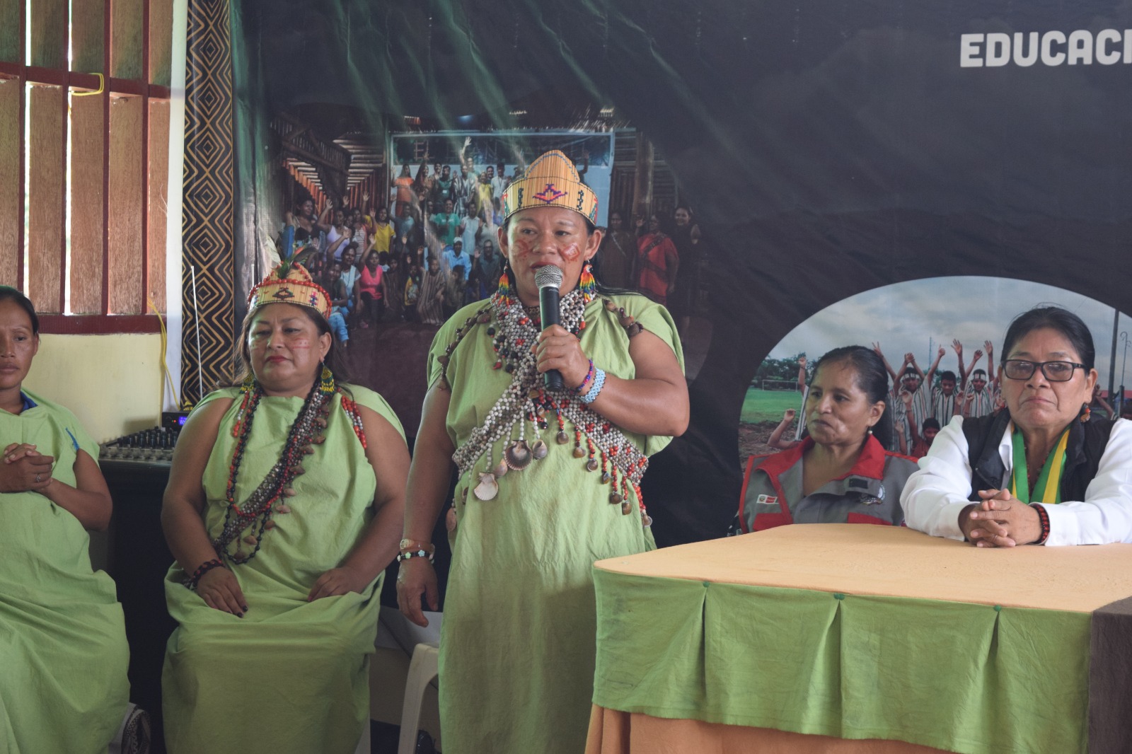 Comunidades asháninkas de Pasco denuncian a funcionarios por promover deforestación y apertura ilegal de carreteras