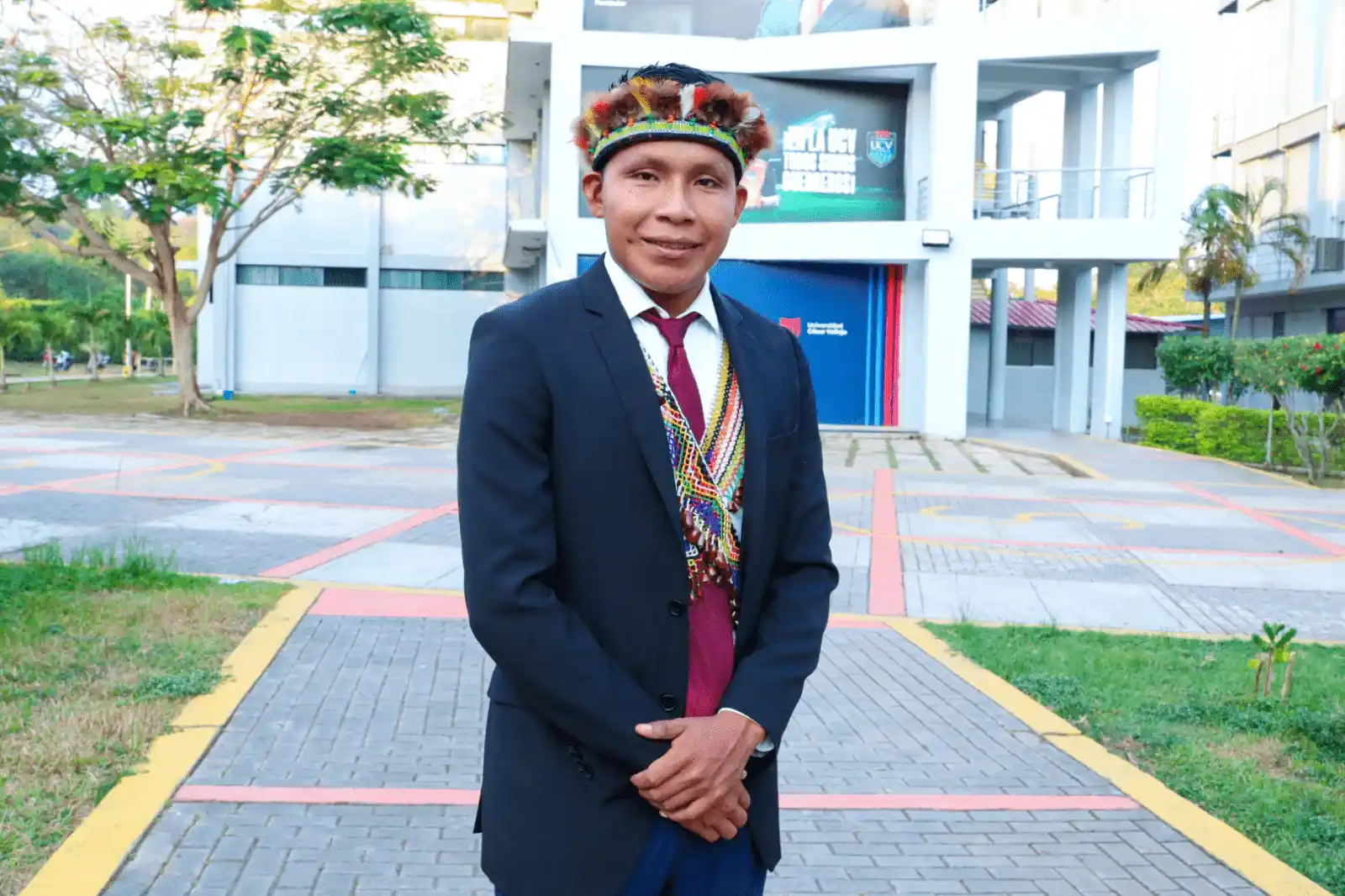 Joven shawi destaca con tesis sobre habilidades blandas y estrés en estudiantes indígenas