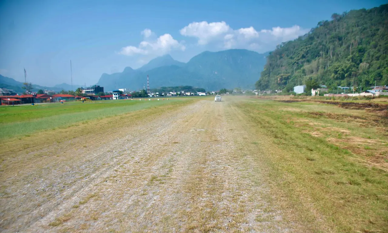 Convocan a licitación mejoramiento del aeropuerto de Tingo María