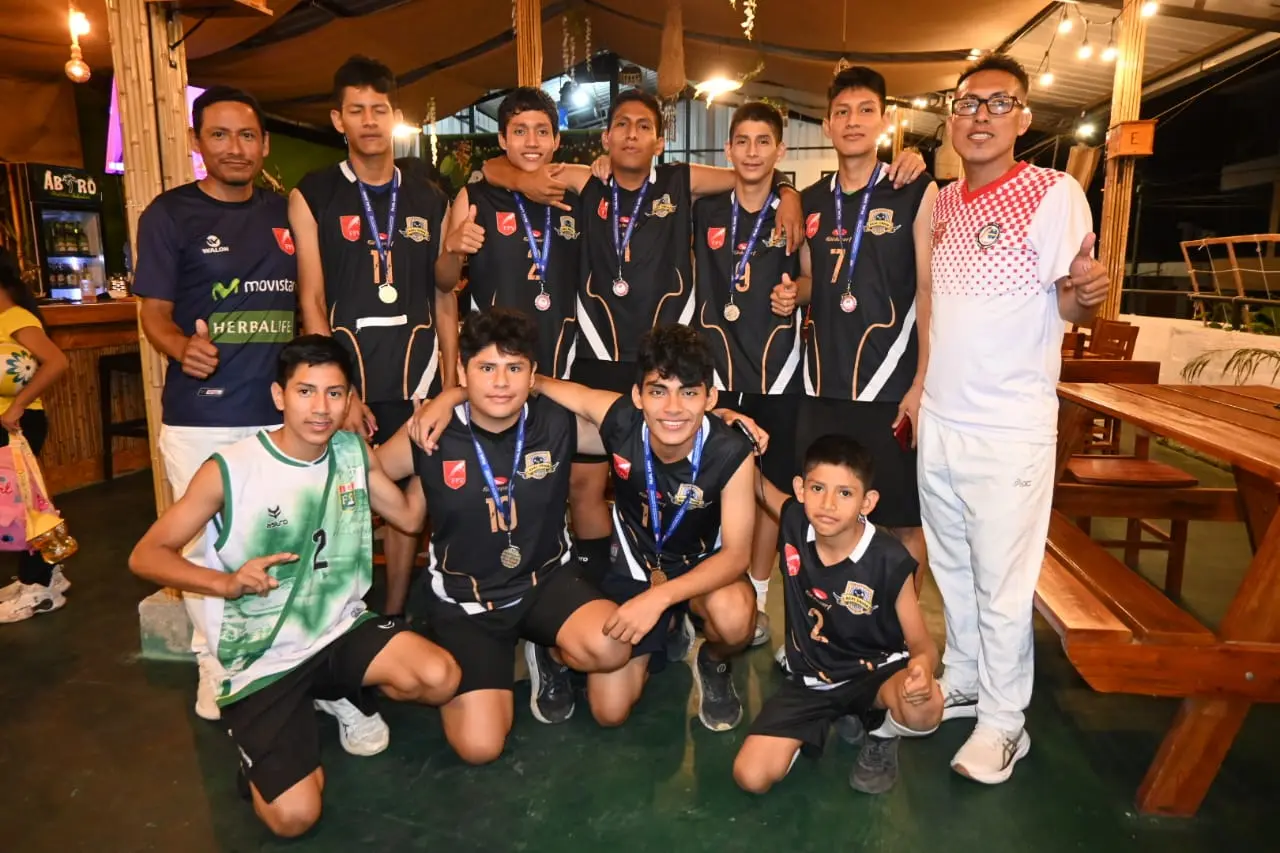 Selección masculina de voleibol sub 17 de Satipo participará en el campeonato nacional