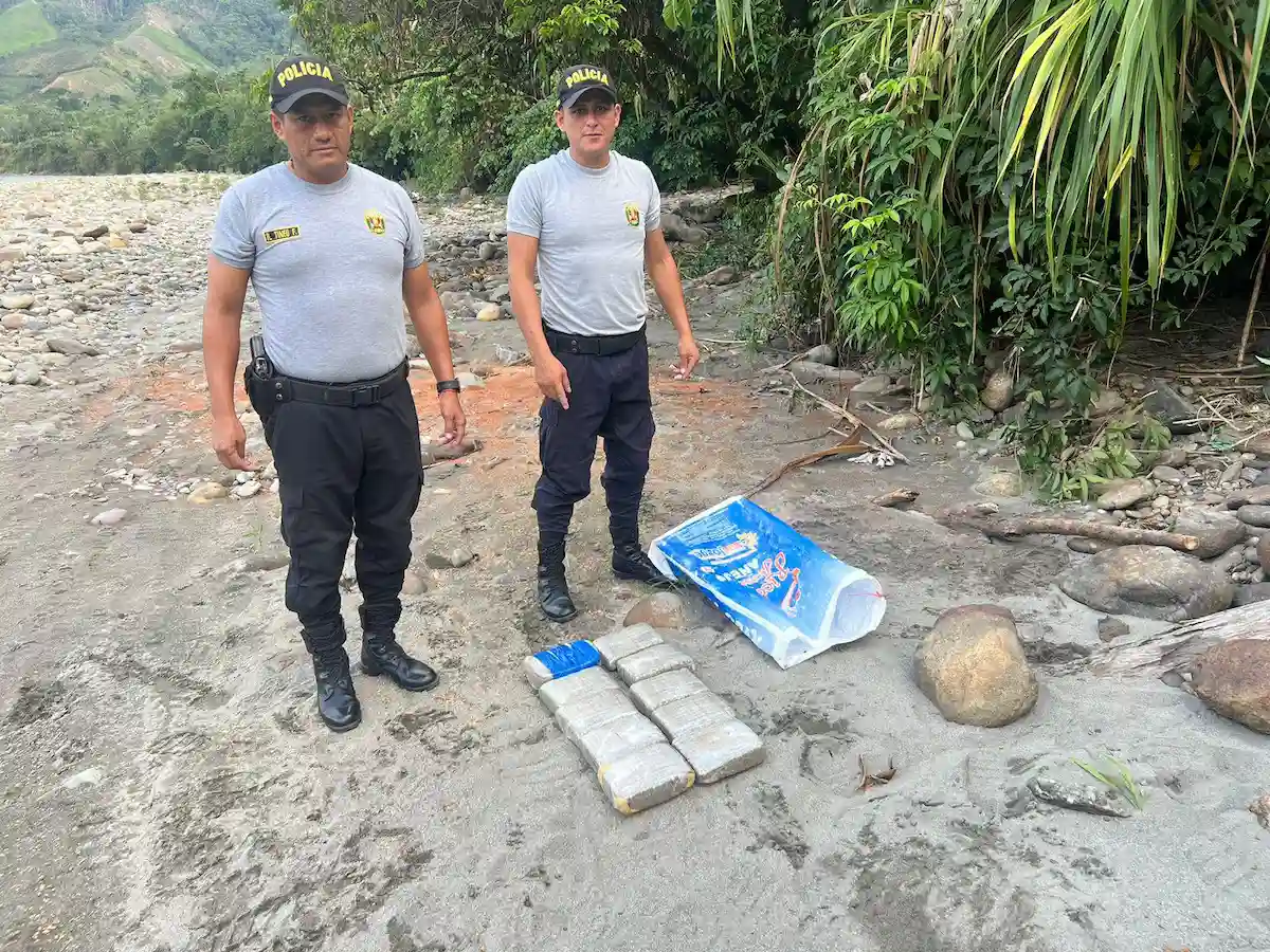Policía decomisa 10 kilos de marihuana en el distrito de Monzón