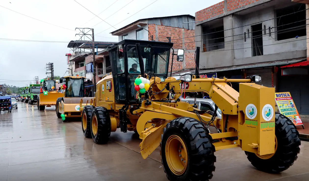 Huipoca inaugura maquinaria pesada y moderno taller para apoyar a productores