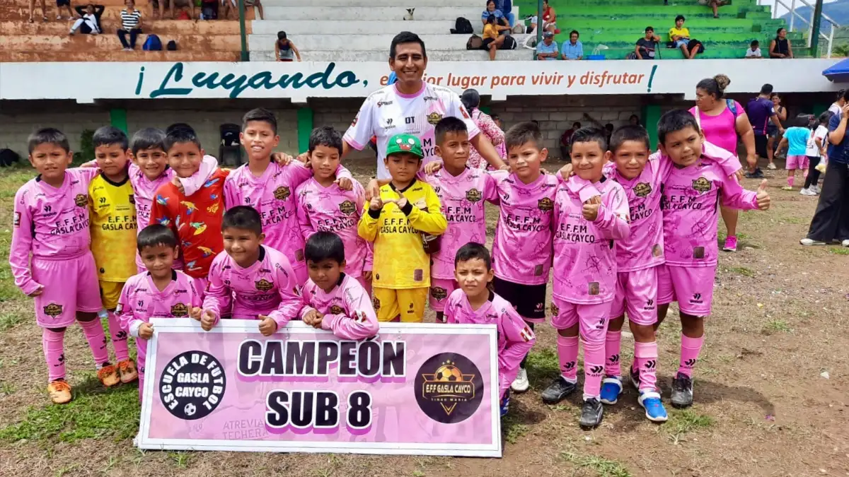 Equipo de Tingo María avanza a etapa regional de torneo de fútbol