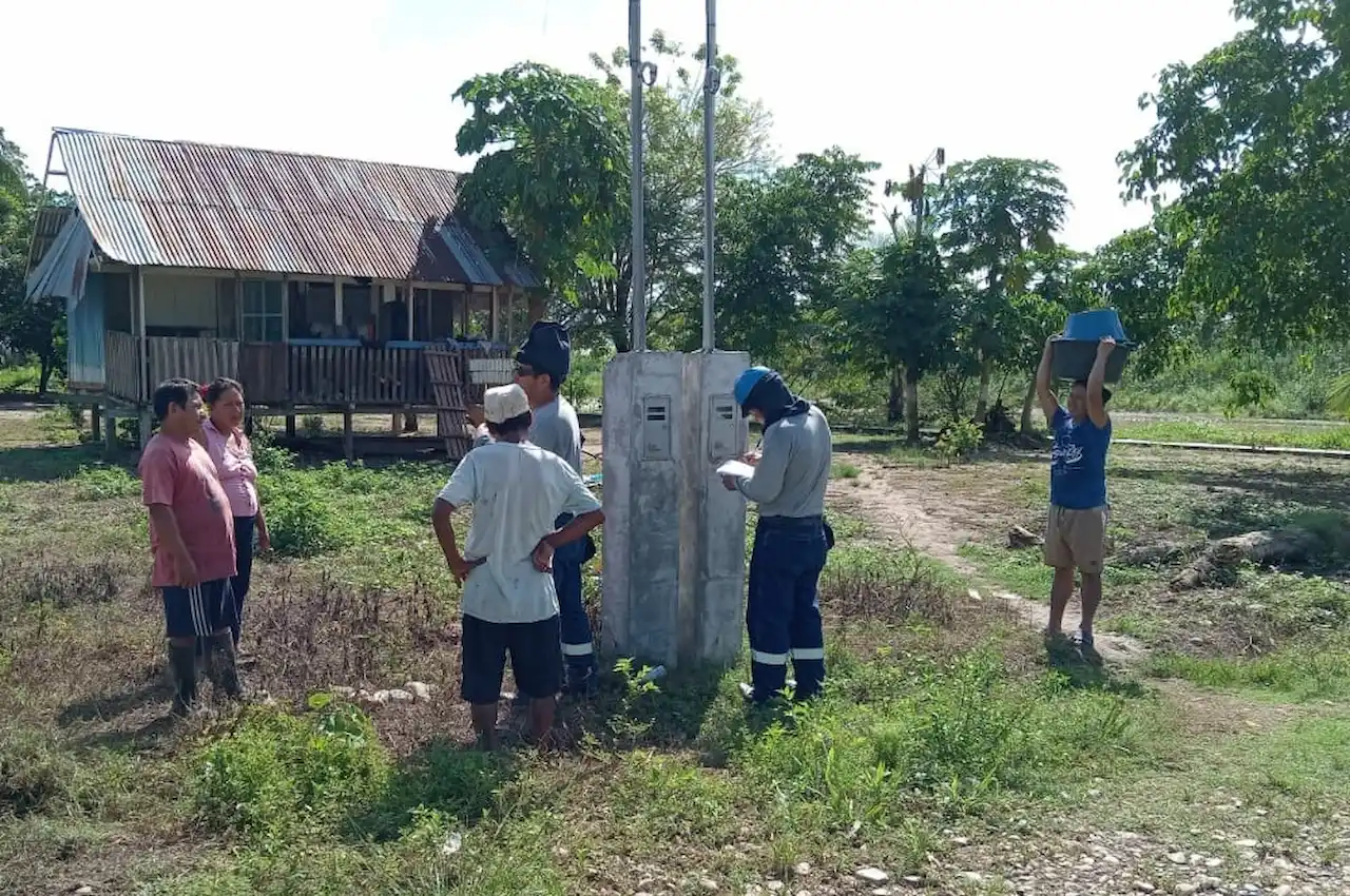 Conexión eléctrica en Codo del Pozuzo beneficia a 331 familias