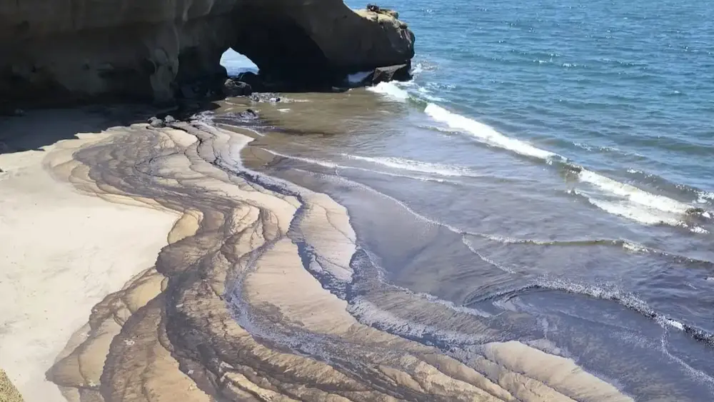 Derrame en Lobitos de petróleo compromete ecosistemas y economía local
