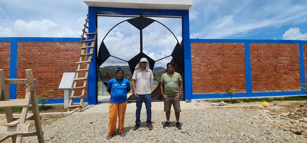 Llaylla avanza en la construcción de su estadio municipal