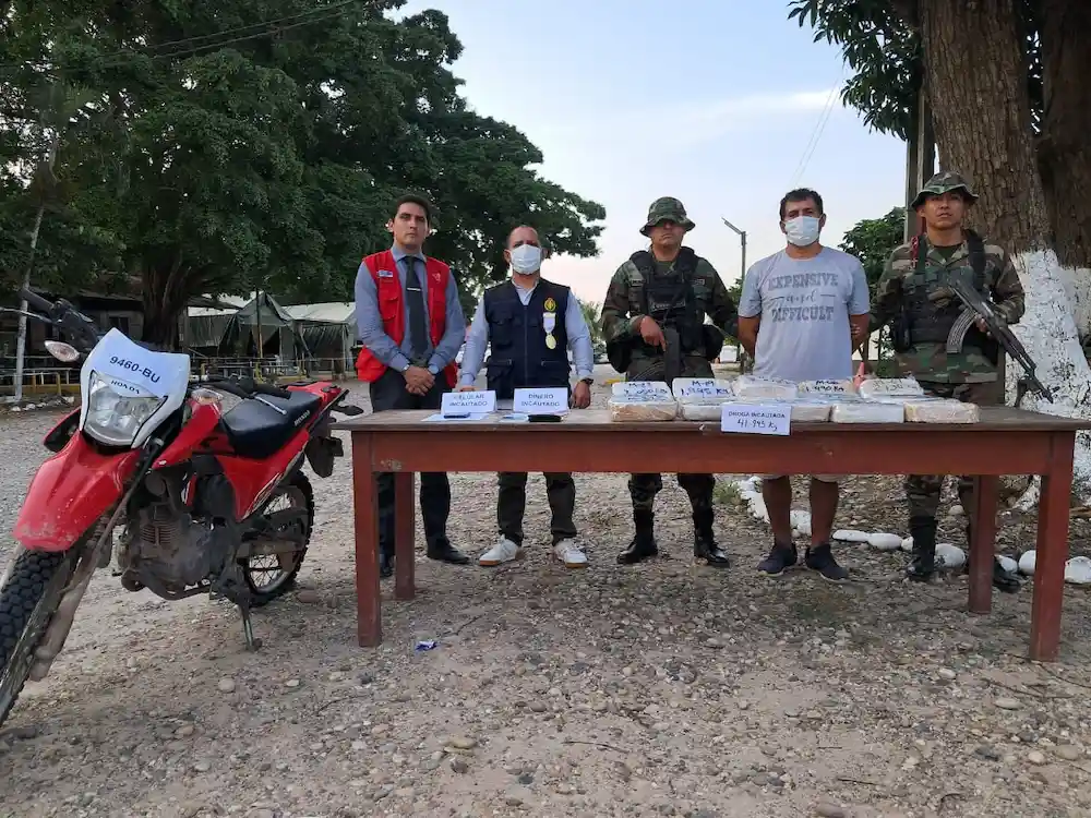 Intervención policial en Padre Abad incauta más de 40 kilos de droga