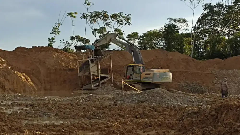 Suspenden a Minera Huallaga por presión de la población